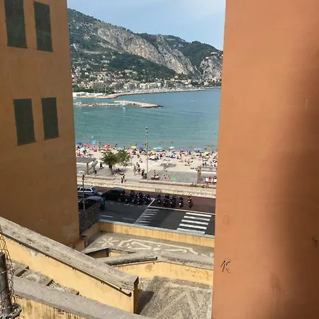 Joli Appart 29M2 En Vieille Ville Menton 2 Mins De La Mer Exterior photo